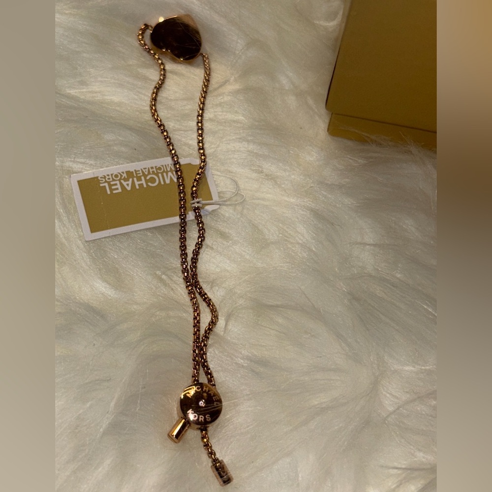 💕Michael Kors Rose Gold Heart Charm Bracelet - Picture 5 of 9